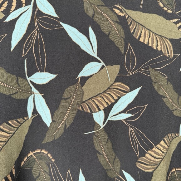 Tahari Women's Long Sleeve Shirt Stretchy Career Leaves Nature Black Size Medium - Picture 2 of 6